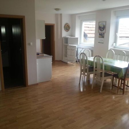 Sostanj Velenje Ravne Sobe Rooms Vrtacnik D O O Exterior photo
