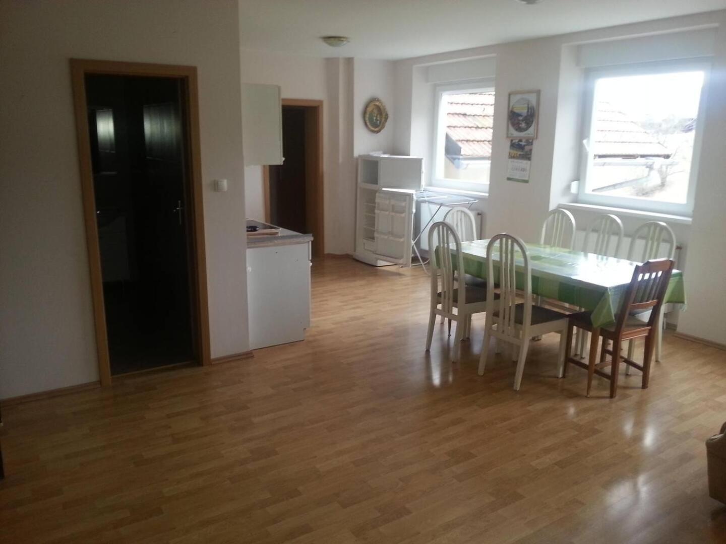 Sostanj Velenje Ravne Sobe Rooms Vrtacnik D O O Exterior photo